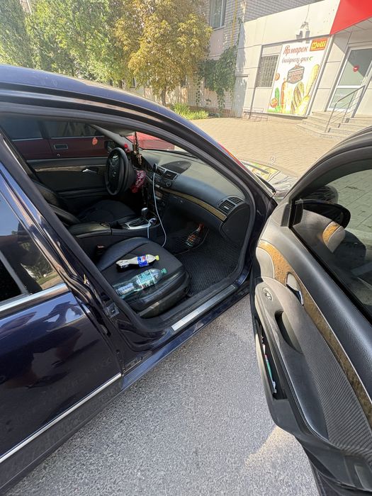 Продаж w211 2.7cdi akpp