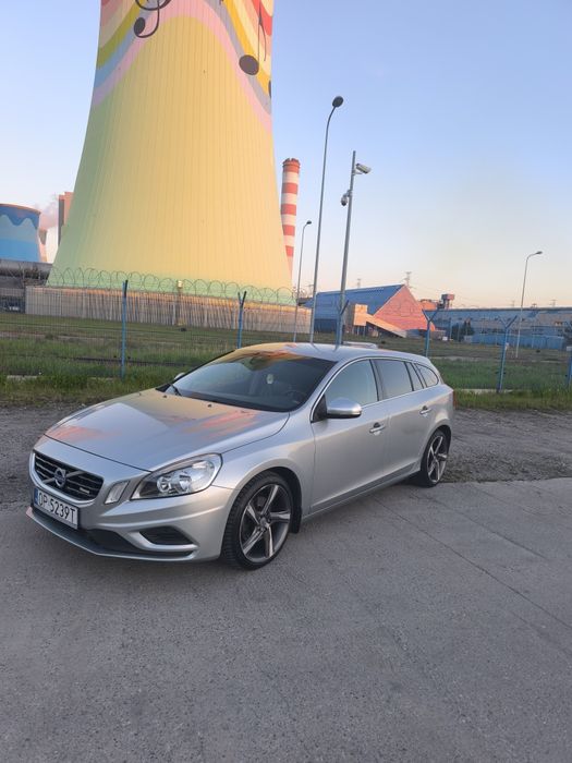 Volvo V60 R-DESIGNE zadbane