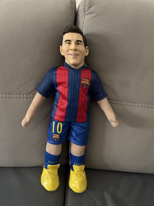 Boneco messi em tecido para colecionadores.