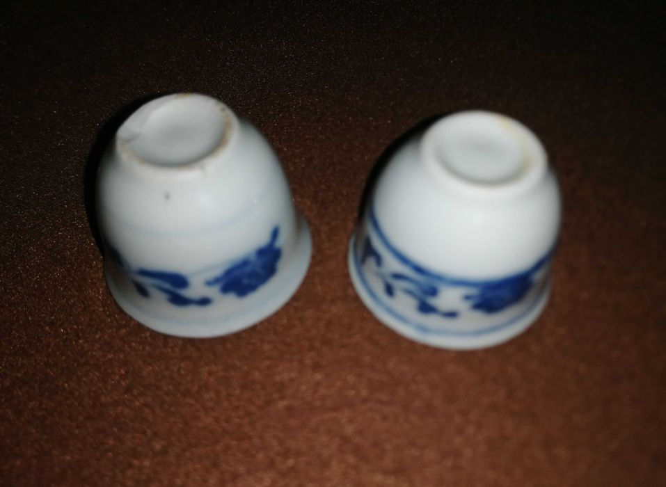 Miseczki porcelanowe malutkie 4,5x3,5cm biało-niebieskie.