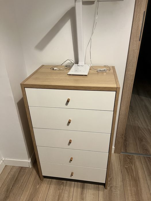 Komoda biało - brązowa