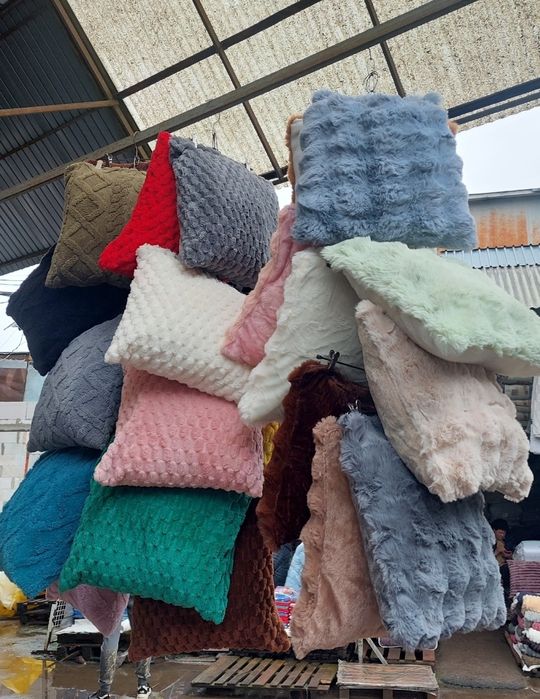 Наволочки шарпей, травка, ПЛЄДИ королівськийшарпей, подушки.