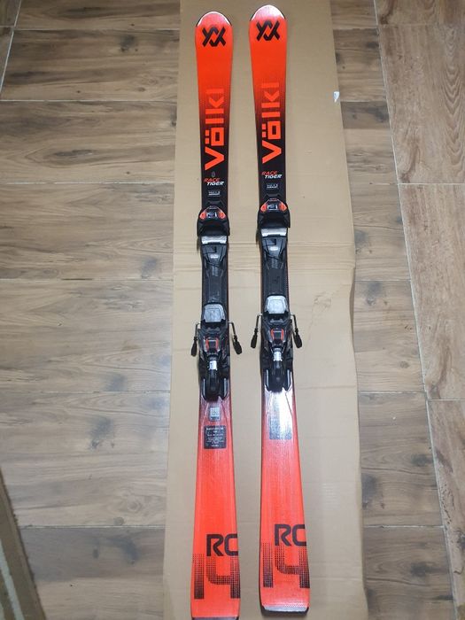 Narty volkl völkl racetiger RC 2026