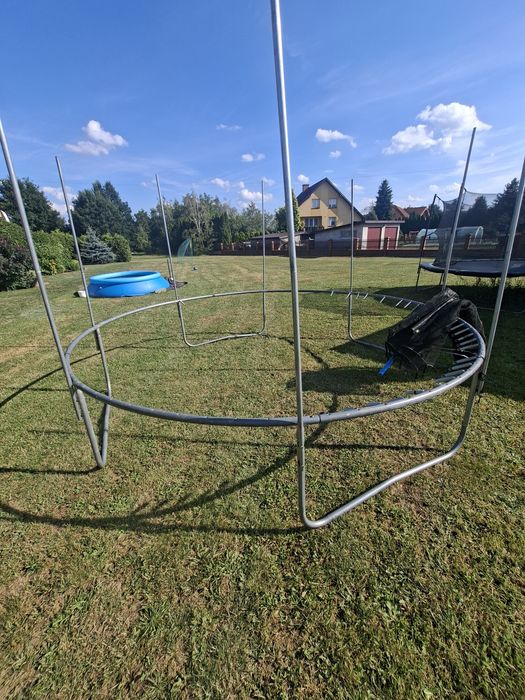 Trampolina bez maty