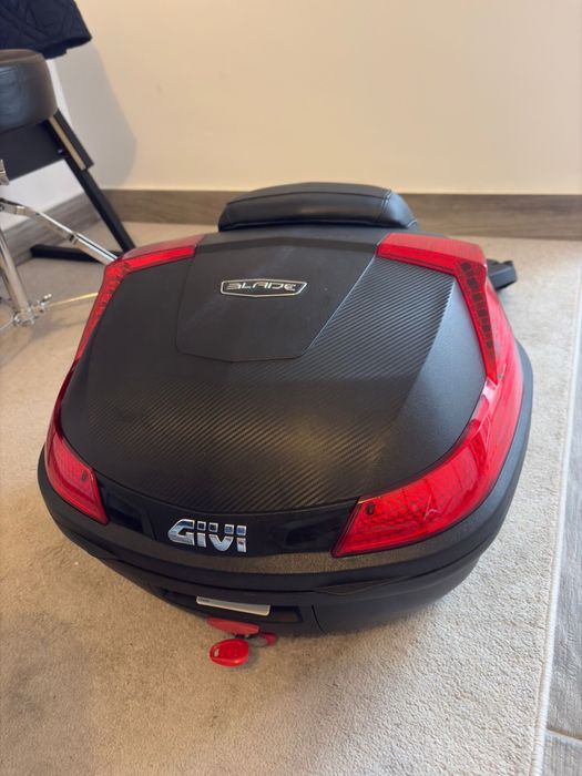 Top Case Givi B37 Blade Tech Monolock