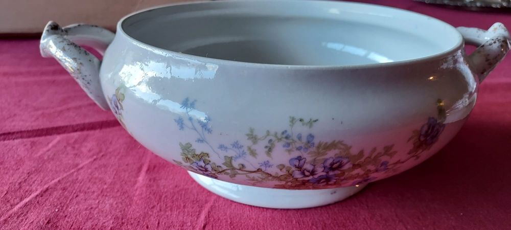 Terrina em cerâmica floral azul