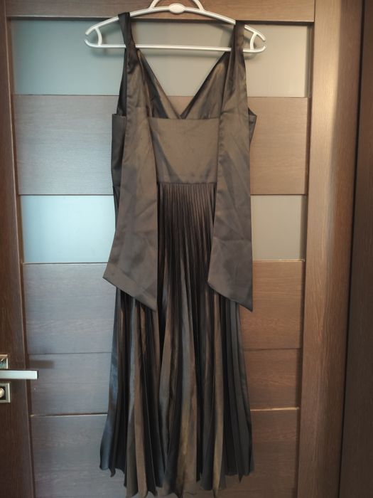 Sukienka koktajlowa, czarna