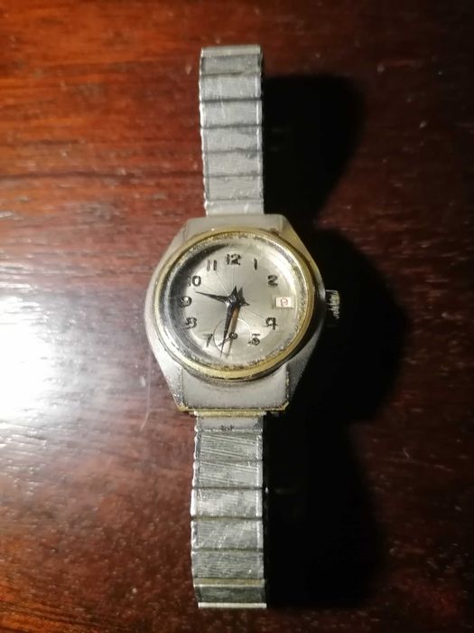 Relógio corda de pulso de senhora marca Stailess