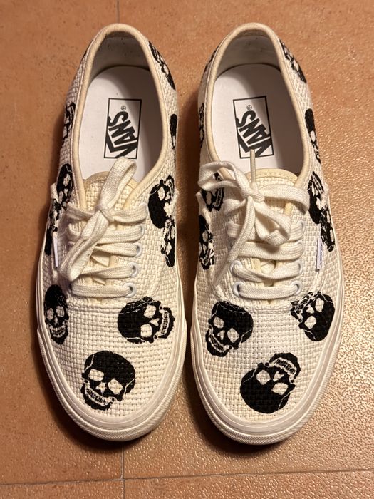 Vans Authentic (Anaheim Factory) "Needlepoint Skulls"