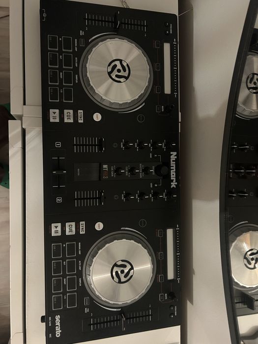 Kontroler Dj Numark Mixtrack  Pro 3 konsola