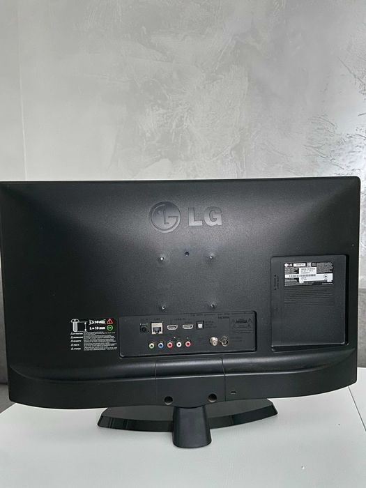 Телевізор LG 24MT49S-PZ в ідеальному стані Smart TV