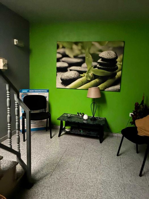 Gabinete com sala de estar - Laranjeiro/Almada