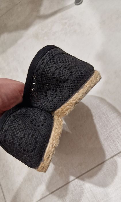 Czarne espadryle