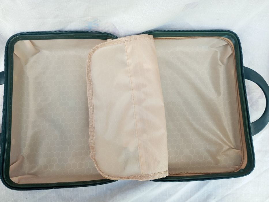 Валіза  маленька