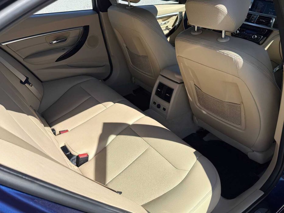 BMW 3 Series 328i xDrive      2016