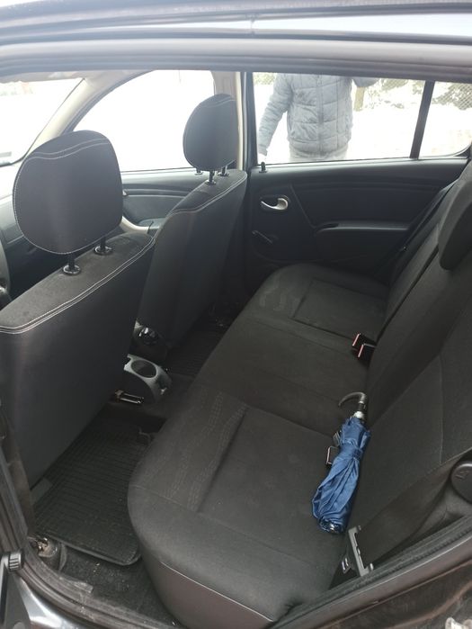 Dacia Sandero Stepway 2009 r. 1.6 mpi