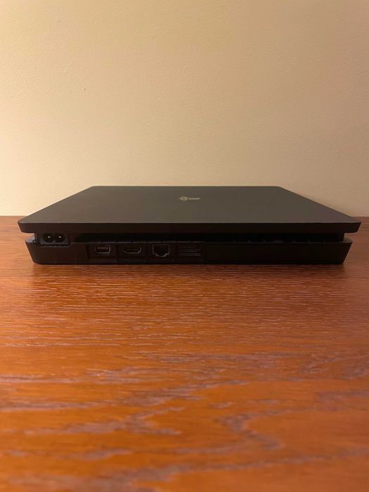 konsola PS4 Slim 500GB