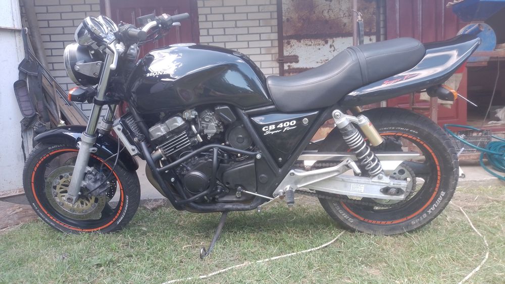 Продам хонду сб 400 sf