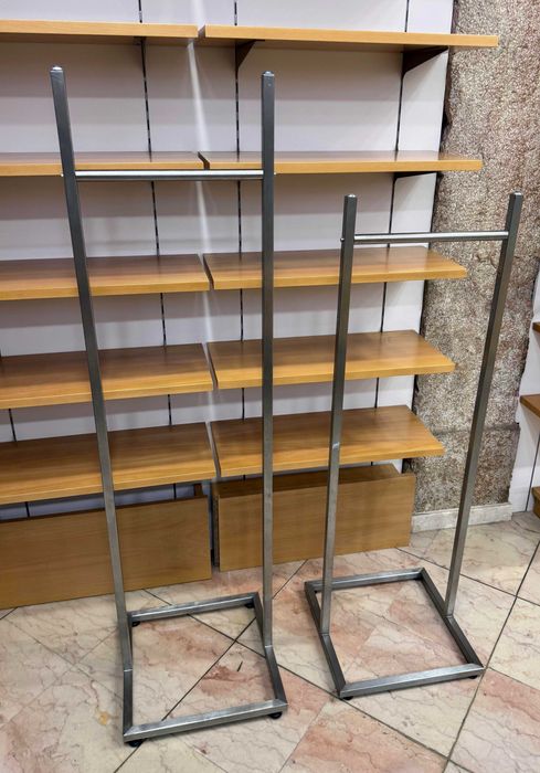 Expositor de Loja em aço inox