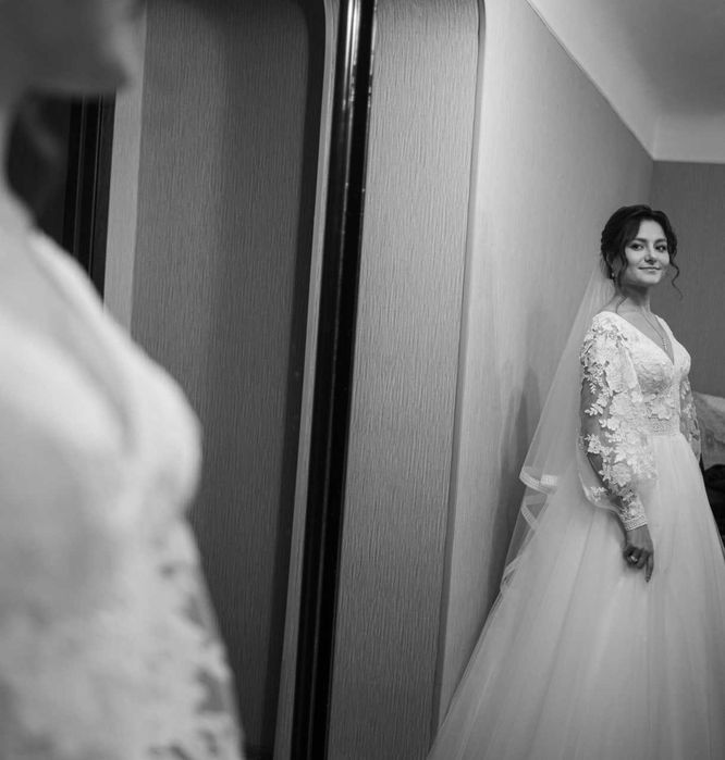 Весільна сукня