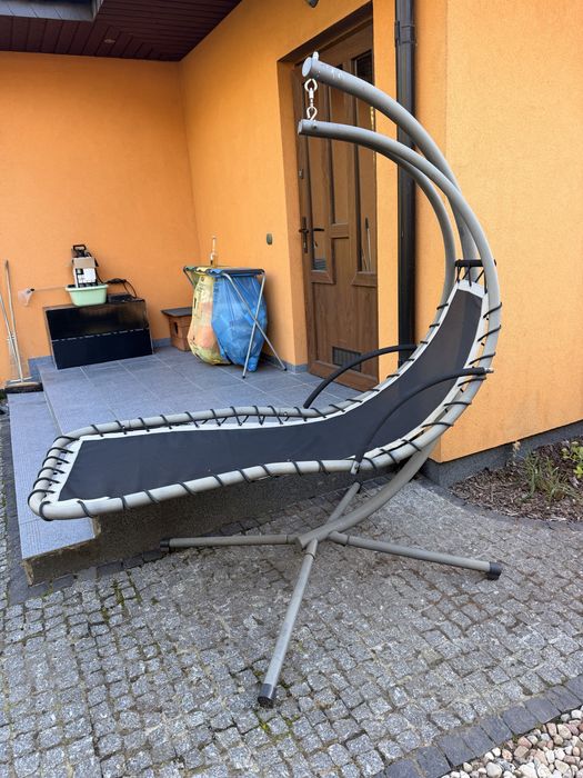 Leżak ogrodowy wiszący