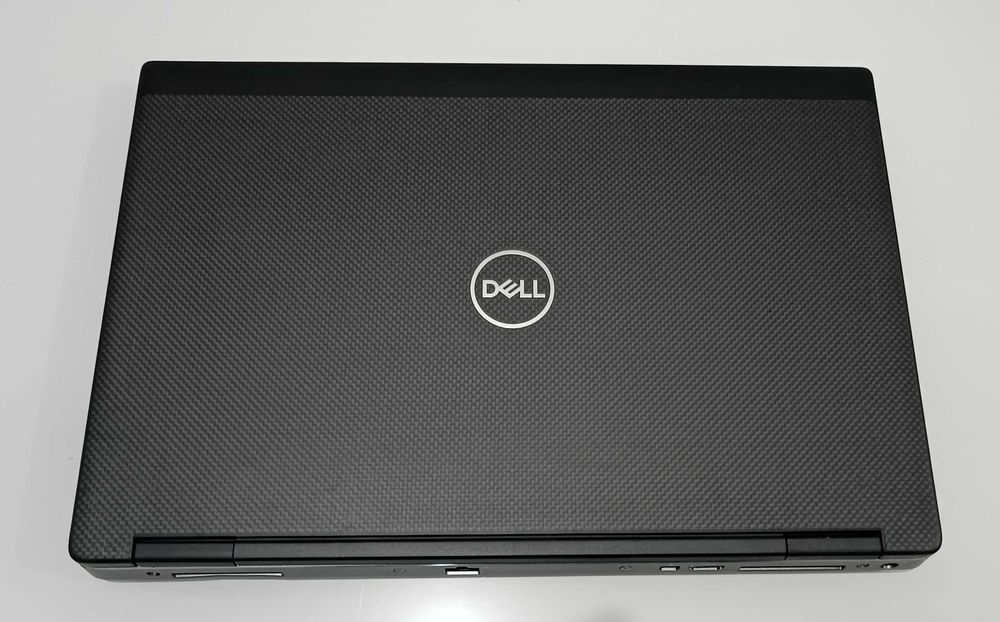 Dell Precision 15 7530-Ecrã 15.6FHD/i7/NVME/32GB RAM/Gráfica Nvidia