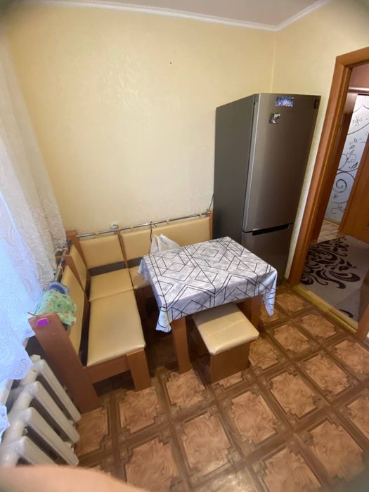 Продам квартиру в центрі Звягеля