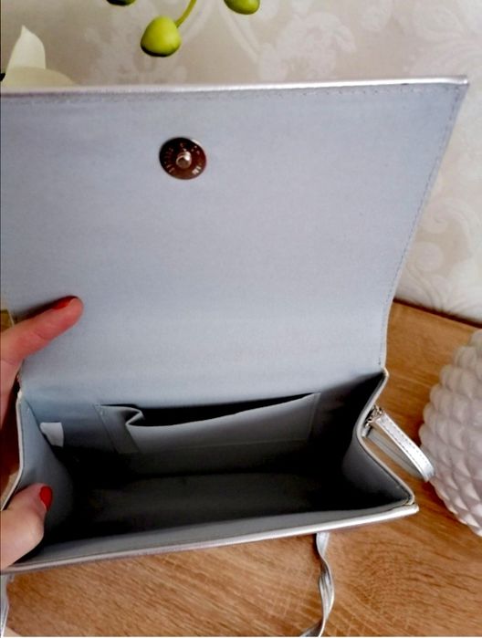 Torebka damska srebrna kopertówka wesele sylwester