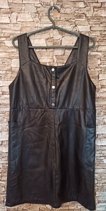 Сарафан из эко-кожи