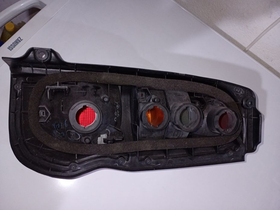 Farol traseiro Toyota HiAce  1997