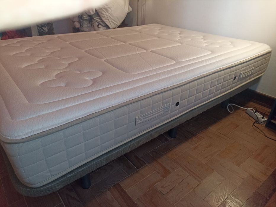 Cama sommier para 1 ou 2 pax