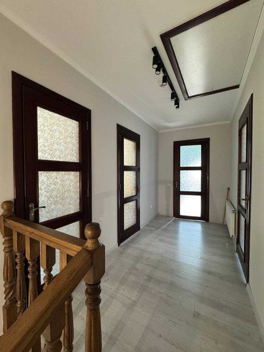 Затишний 2 поверховий будинок з ремонтом с. Нижнів, Тлумацький район