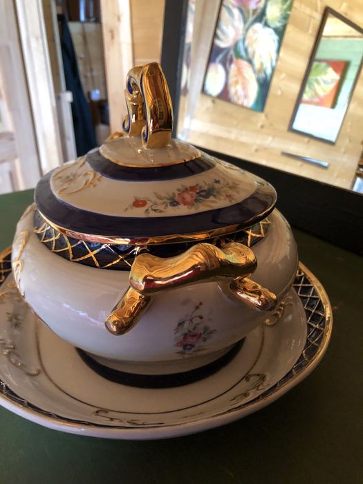 Terrina em porcelana, muito bom estado