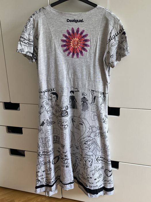 Sukienka midi Desigual