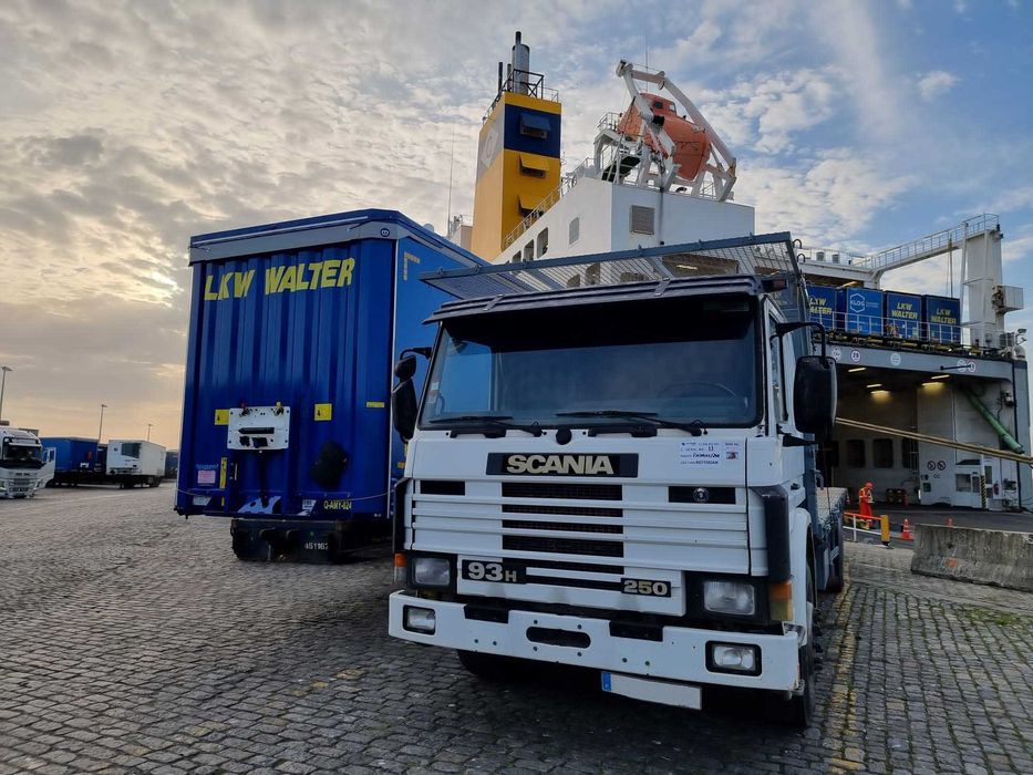 Envio de Carros e Camiões para África | Shipping Internacional.