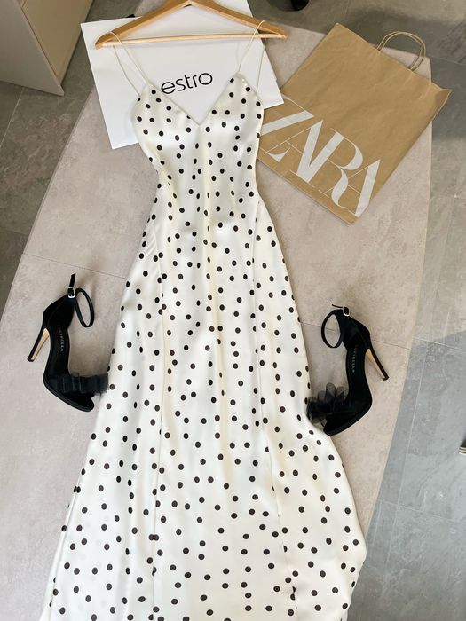 Сатинова сукня від Zara нові колекції