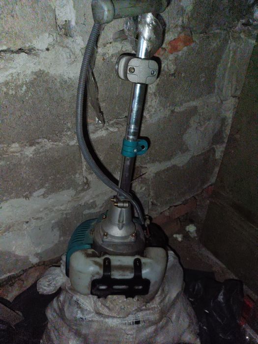 Продам бензокосу и электрокосу