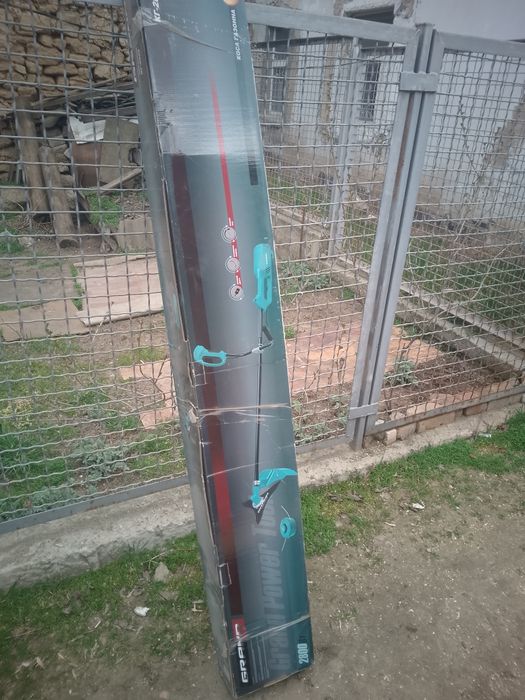 Продам електро газонокосилку