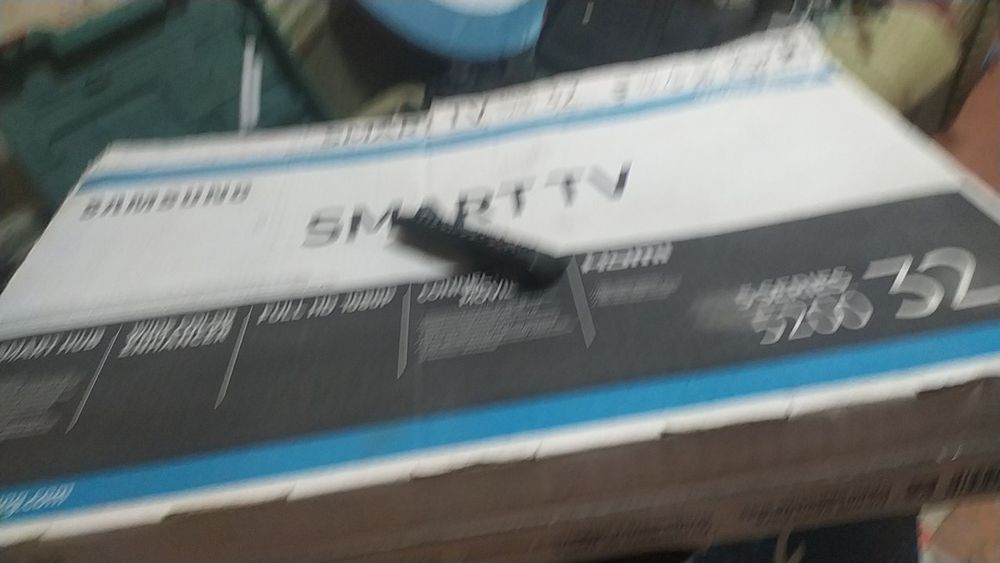 Телевизор Samsung smart tv полный комплект