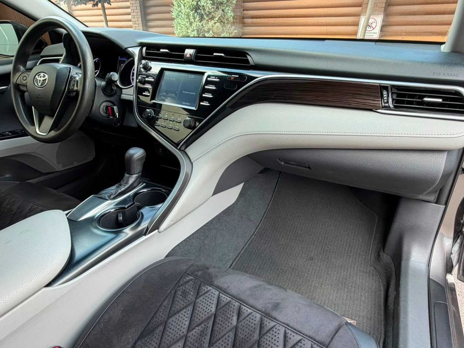 Toyota Camry 2017