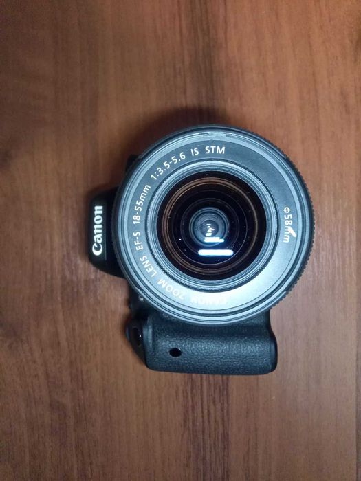Фотоапарат Canon EOS 760D, об'єктив 18-55