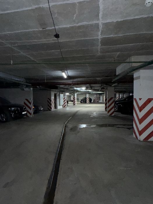 Паркомісце в ЖК «Сонячна Брама»