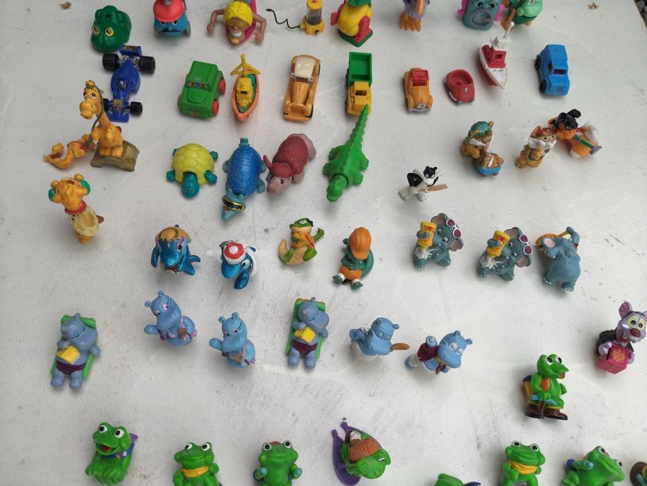 Фігурки Kinder Surprise