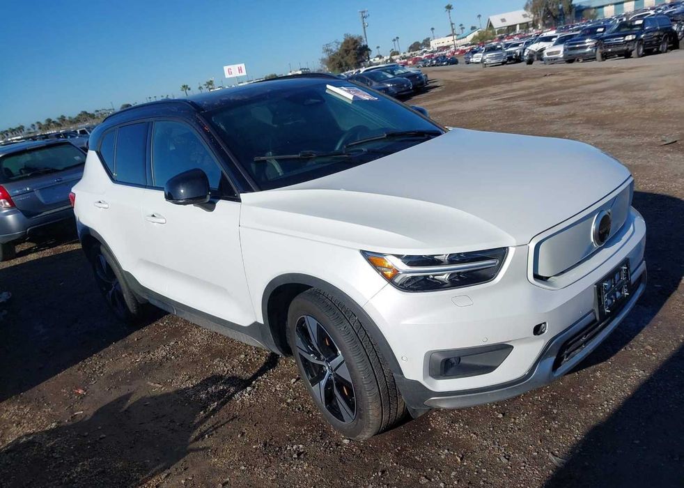 Бампер VOLVO XC40 шрот разборка розборка Вольво хс40
