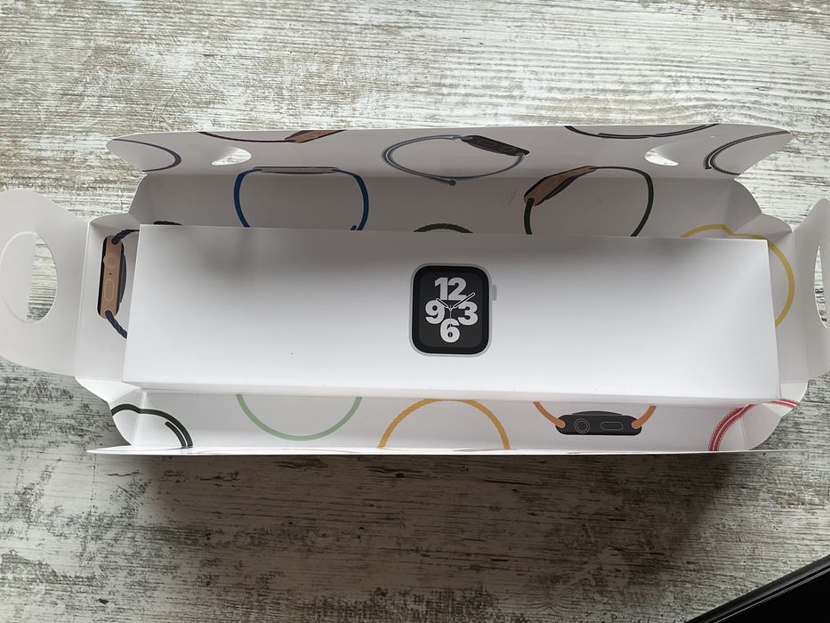 Apple watch SE grey