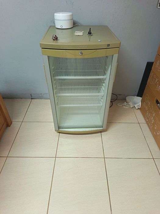 Mini expositor   60x60