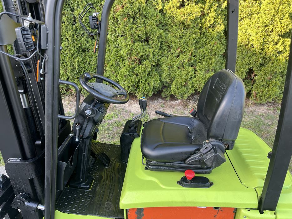 Sprzedam wózek Widlowy Clark 1,8 t