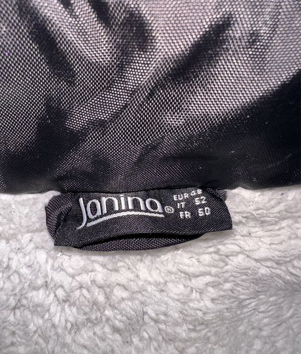 Жіноча куртка демисезонна зима