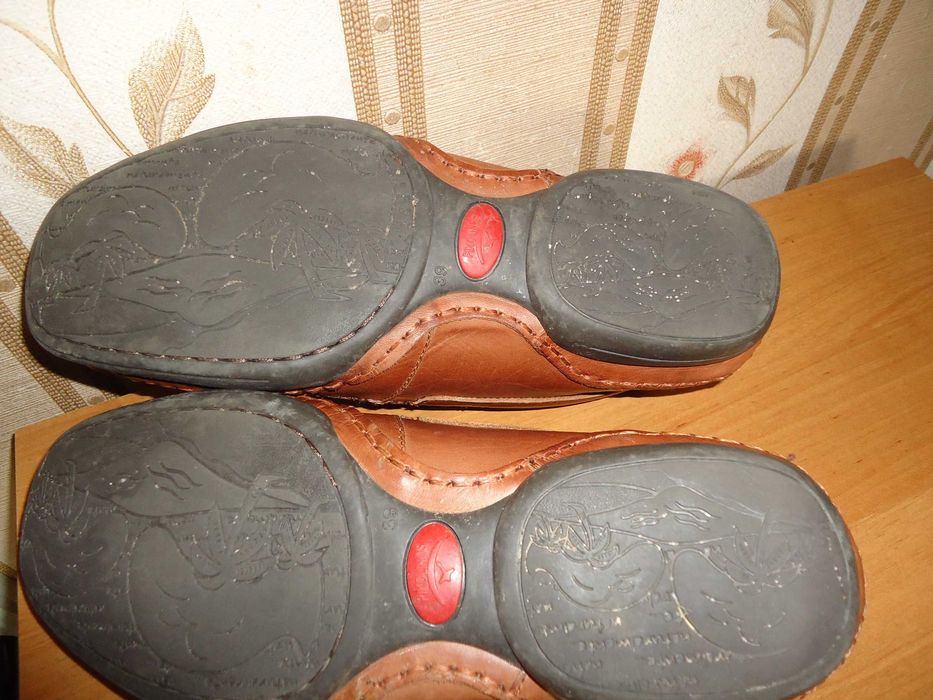 Кожаные мокасины PIKOLINOS, размер 40(26)