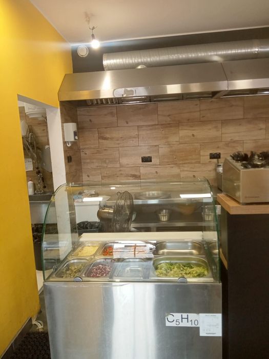 Odstąpie działający lokal Gastronomiczy Kebab